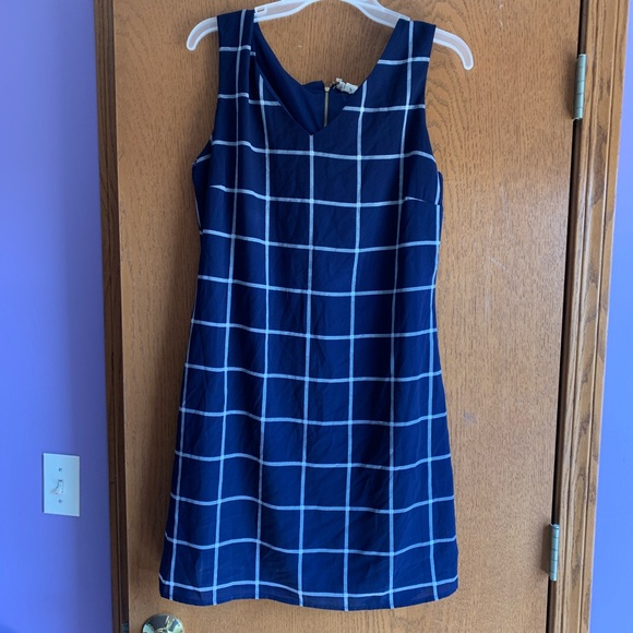 Dresses & Skirts - NWOT Blue Plaid Dress